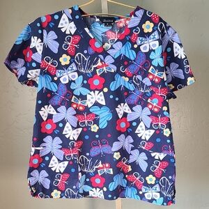 Zoe + Chloe Women's Blue and Multi Colored  Butterfly Top 100% Cotton Medium